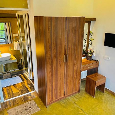 8 Plus Motels Negombo Eksteriør billede