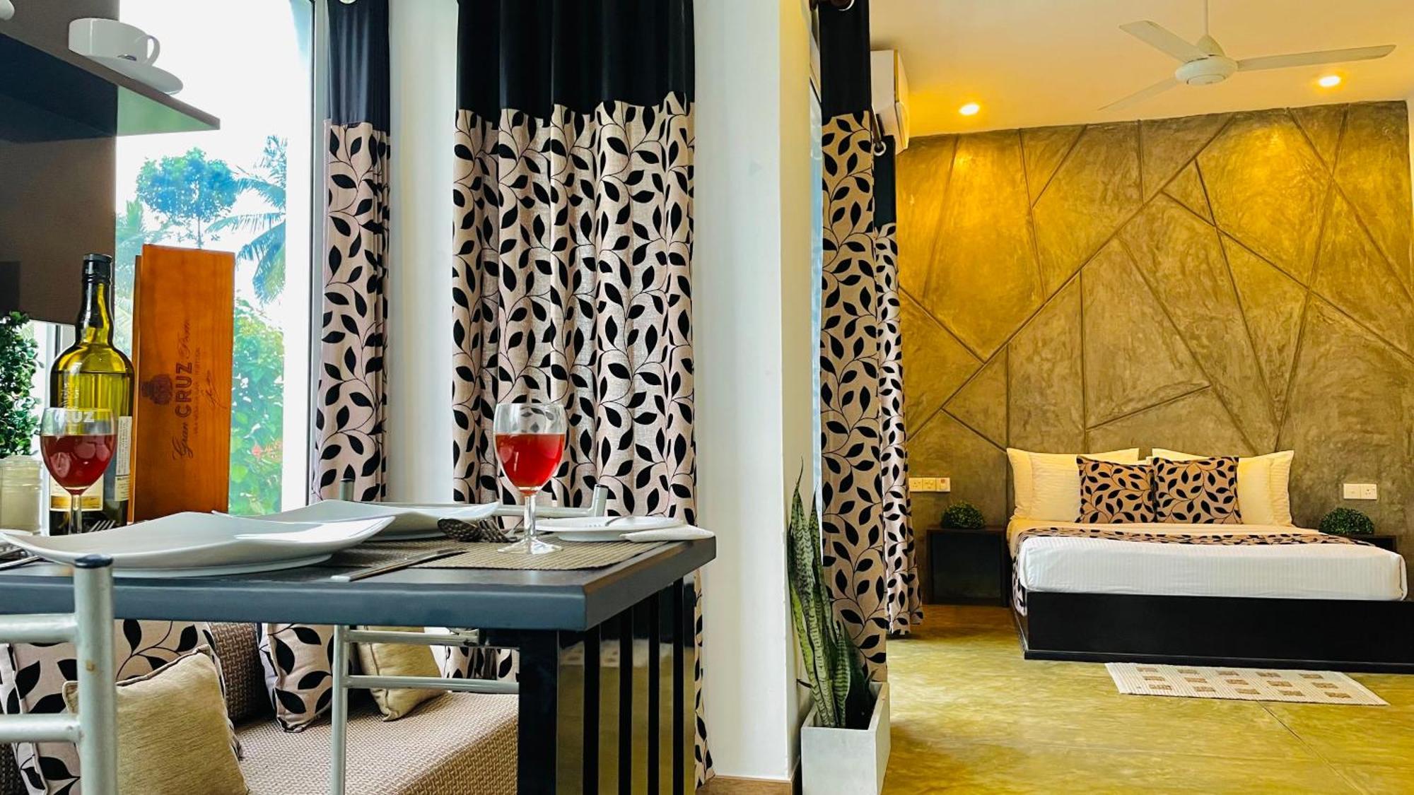 8 Plus Motels Negombo Eksteriør billede