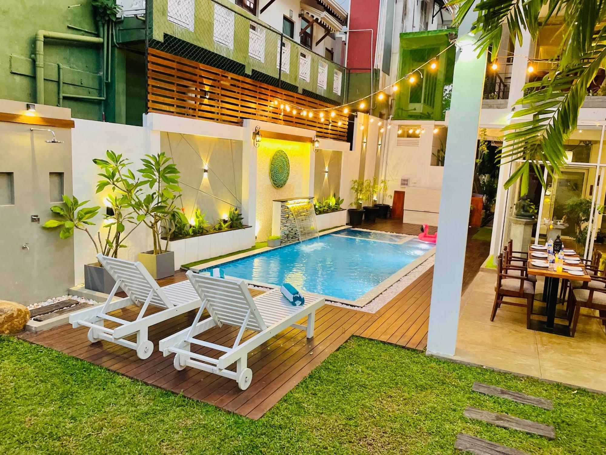 8 Plus Motels Negombo Eksteriør billede