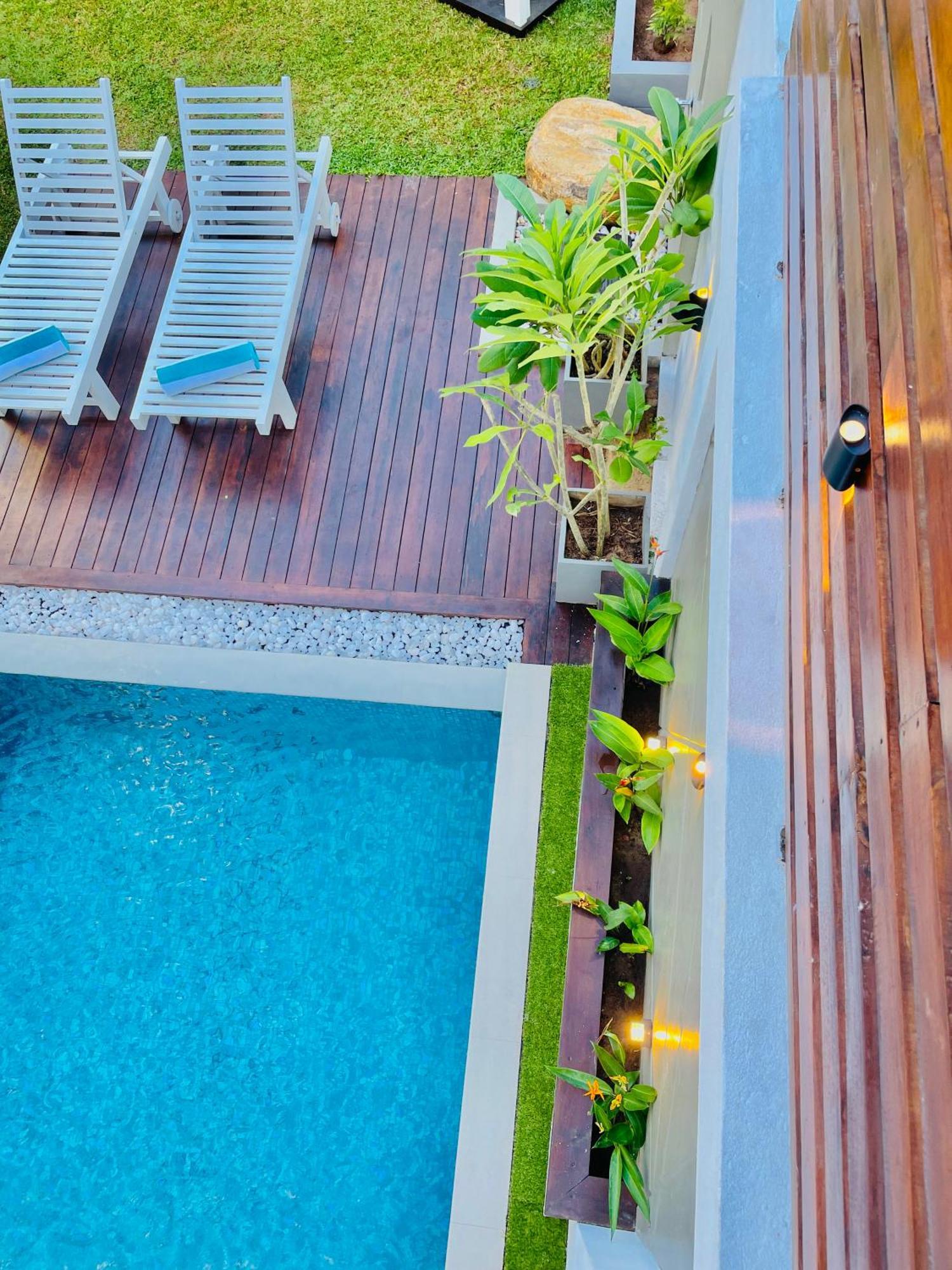 8 Plus Motels Negombo Eksteriør billede