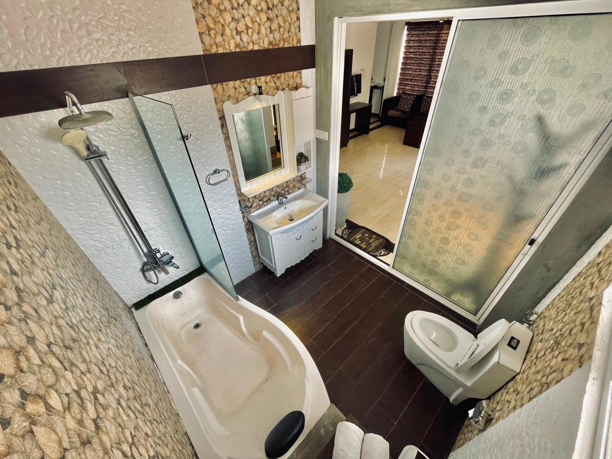 8 Plus Motels Negombo Eksteriør billede