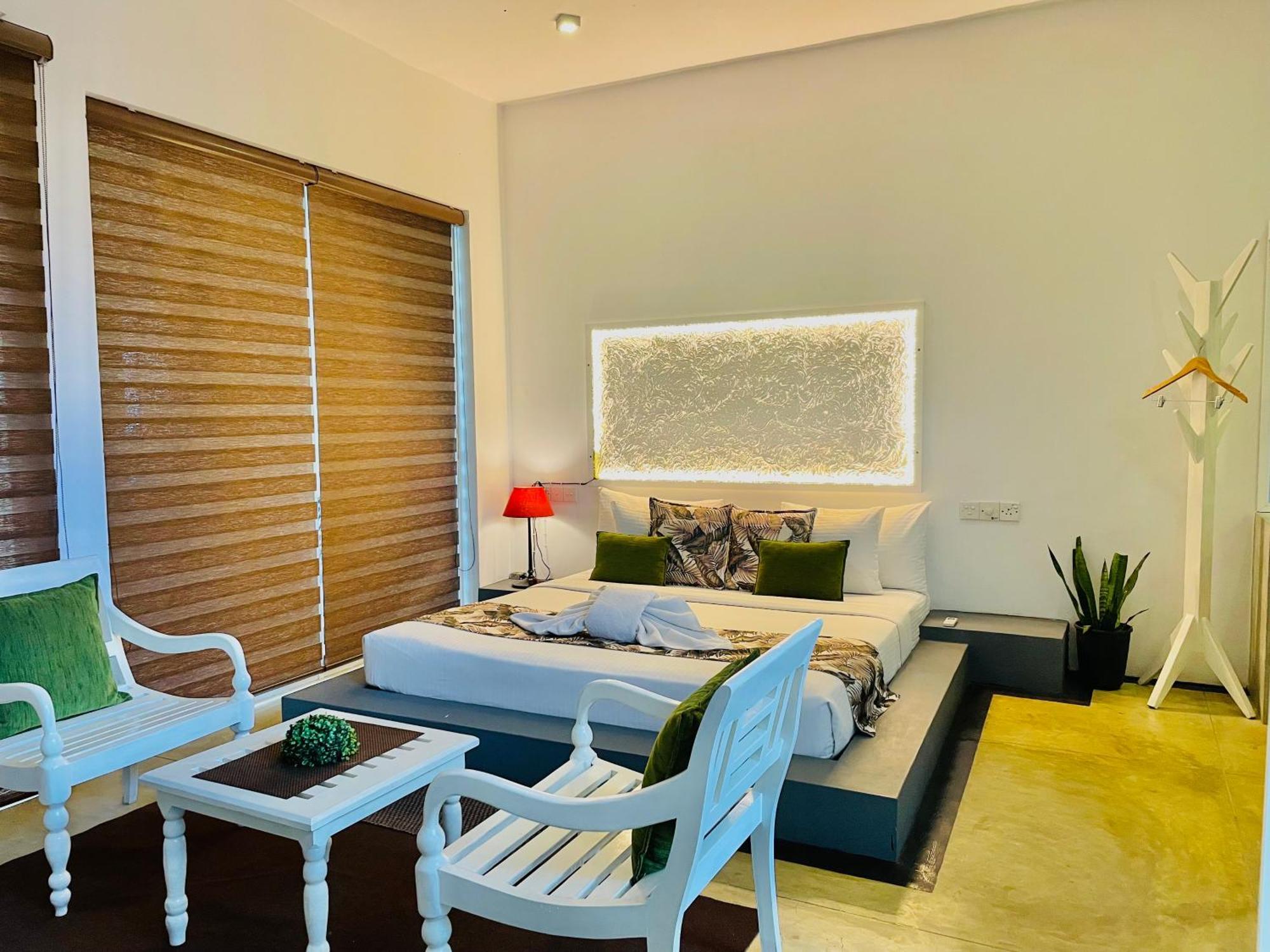 8 Plus Motels Negombo Eksteriør billede