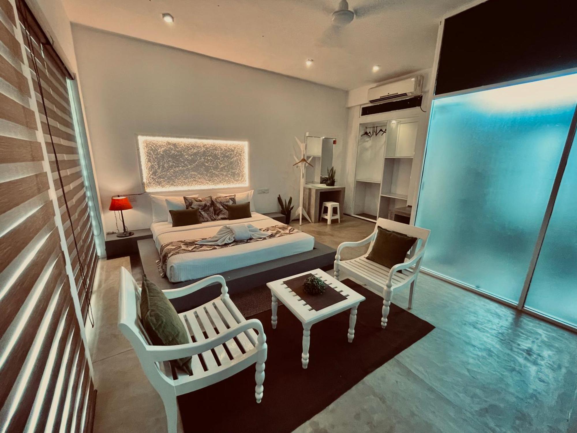 8 Plus Motels Negombo Eksteriør billede